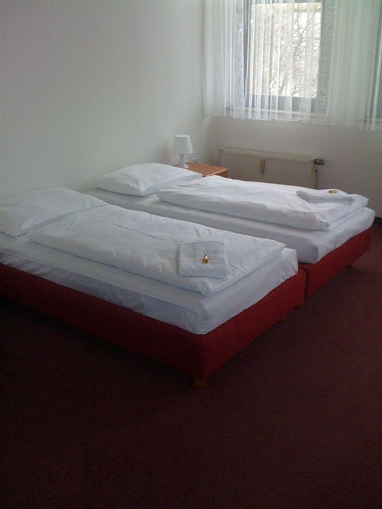 Guest house Basic Living Munich